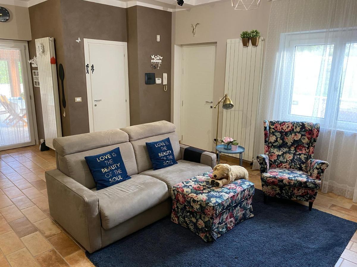 Casa Vacanze Boutique House Casa Mimo San Demetrio ne' Vestini Εξωτερικό φωτογραφία